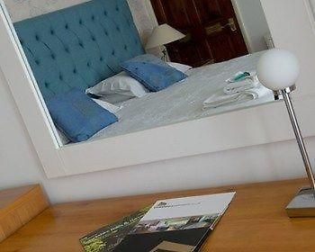 Harrogate Suites - Blue Екстериор снимка